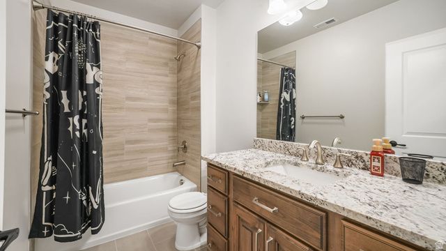 6628 W EARLIGRANDE WAY, West Jordan, UT 84081