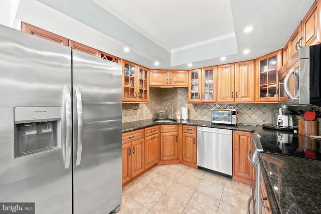 9 STONYBROOK CT, Medford, NJ 08055