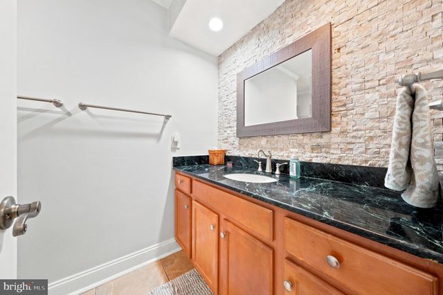 9 STONYBROOK CT, Medford, NJ 08055