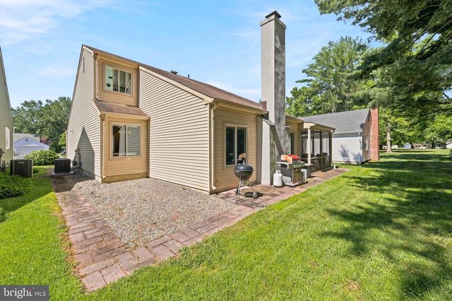9 STONYBROOK CT, Medford, NJ 08055