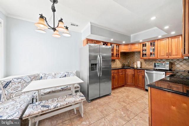 9 STONYBROOK CT, Medford, NJ 08055