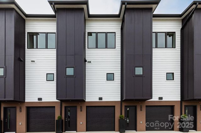 3 Lee Garden Lane 104, Asheville, NC 28801