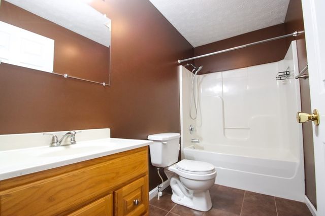 2464 McMinnville Hwy, Sparta, TN 38583