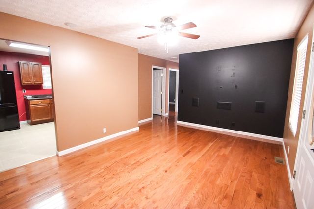 2464 McMinnville Hwy, Sparta, TN 38583