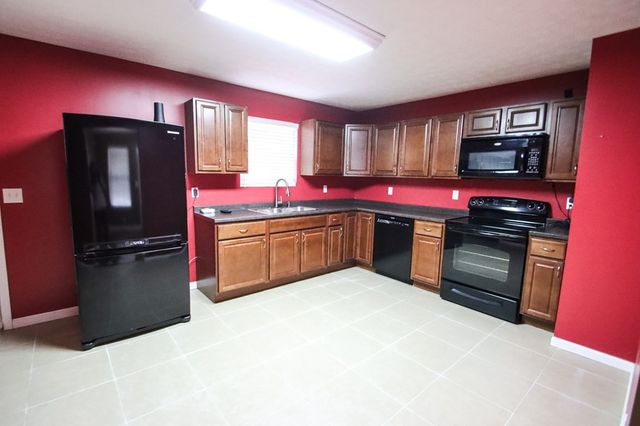 2464 McMinnville Hwy, Sparta, TN 38583