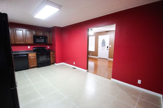 2464 McMinnville Hwy, Sparta, TN 38583