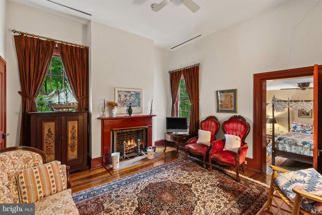 250 PRINCE GEORGE ST, Annapolis, MD 21401