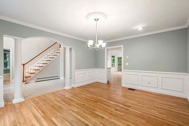 6 Old Harry Rd, Southborough, MA 01772