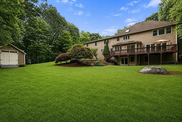 6 Old Harry Rd, Southborough, MA 01772