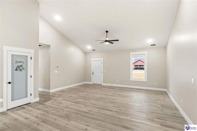 68 Betty Boyd Lane, Brandenburg, KY 40108