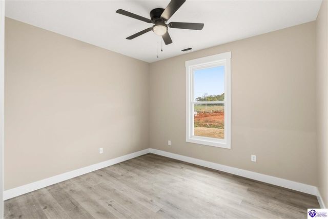 68 Betty Boyd Lane, Brandenburg, KY 40108