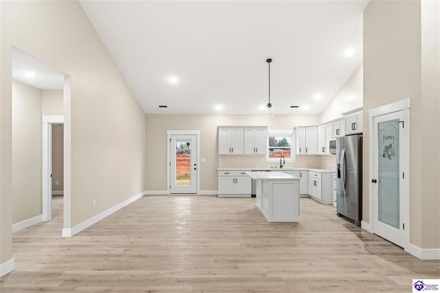 68 Betty Boyd Lane, Brandenburg, KY 40108