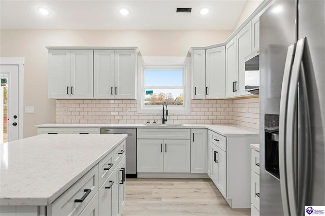 68 Betty Boyd Lane, Brandenburg, KY 40108