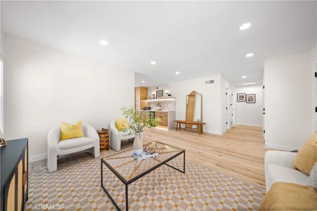 14592 Highcrest Cir., Irvine, CA 92604