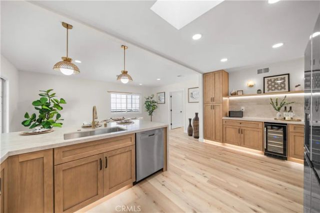 14592 Highcrest Cir., Irvine, CA 92604