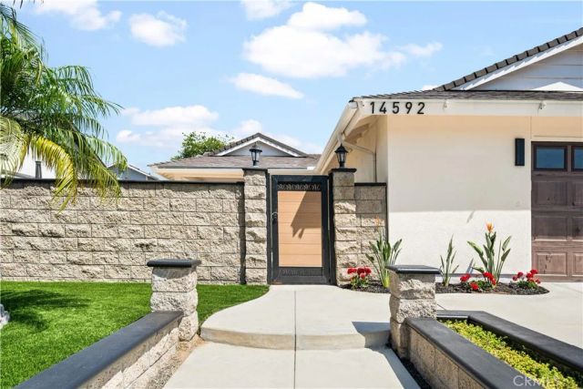 14592 Highcrest Cir., Irvine, CA 92604