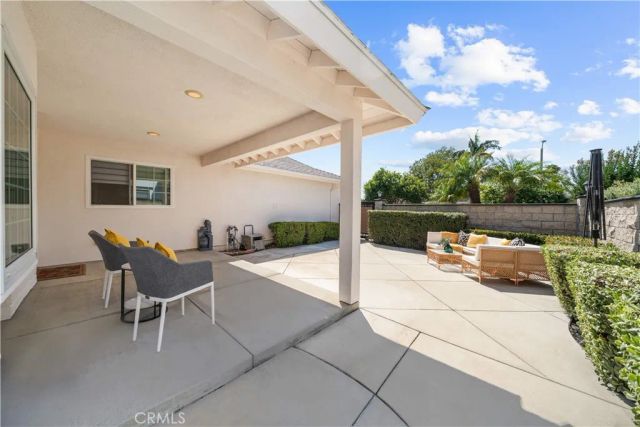 14592 Highcrest Cir., Irvine, CA 92604