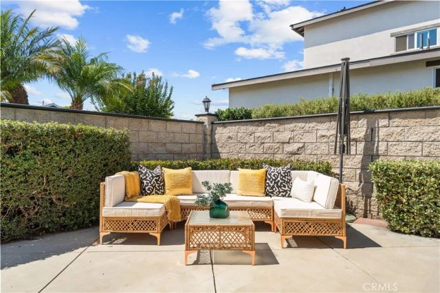 14592 Highcrest Cir., Irvine, CA 92604