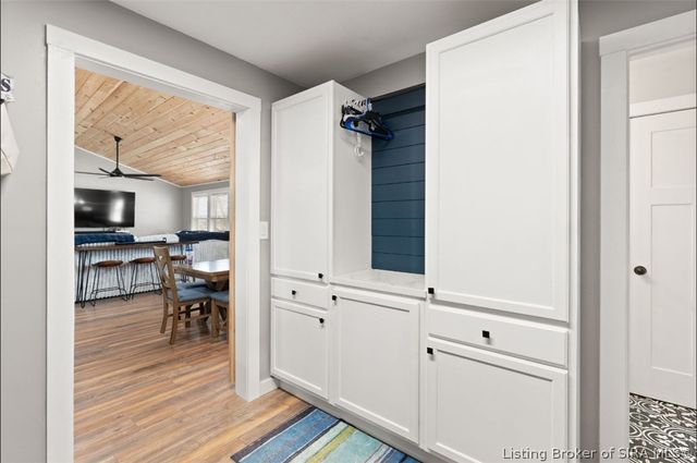 102 Melanie Lane, Charlestown, IN 47111