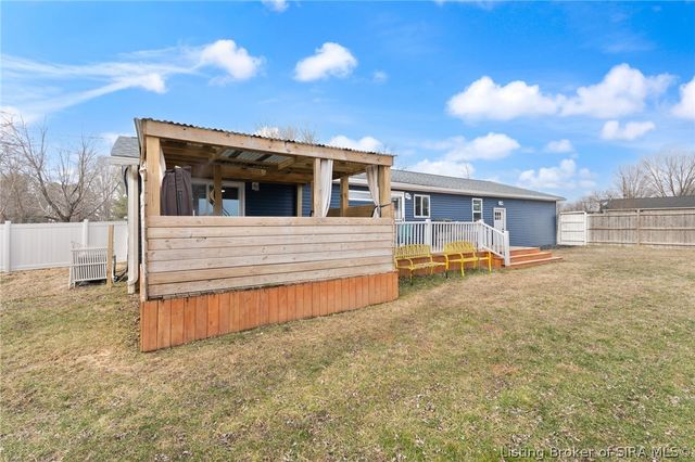 102 Melanie Lane, Charlestown, IN 47111