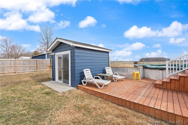 102 Melanie Lane, Charlestown, IN 47111