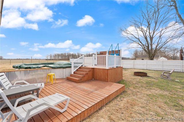 102 Melanie Lane, Charlestown, IN 47111