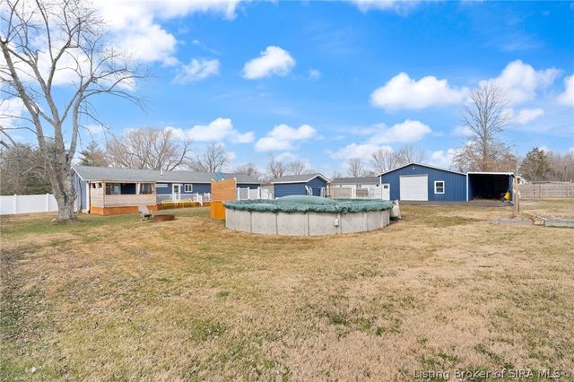 102 Melanie Lane, Charlestown, IN 47111