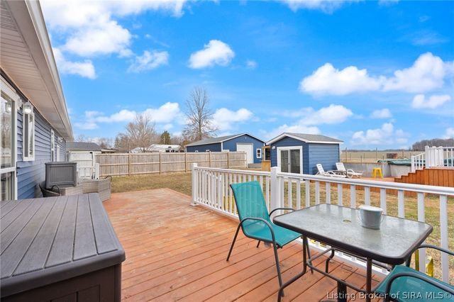 102 Melanie Lane, Charlestown, IN 47111