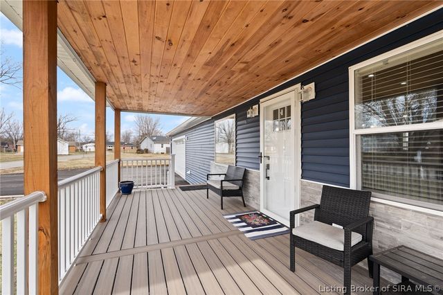 102 Melanie Lane, Charlestown, IN 47111