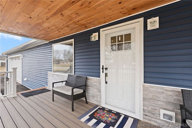 102 Melanie Lane, Charlestown, IN 47111