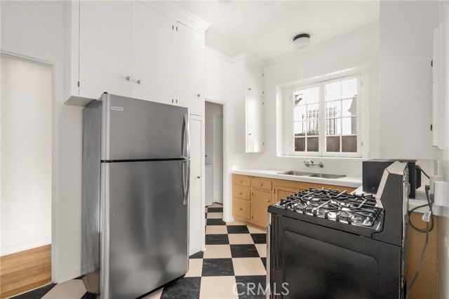 3136 Griffith Park Boulevard, Los Angeles, CA 90027