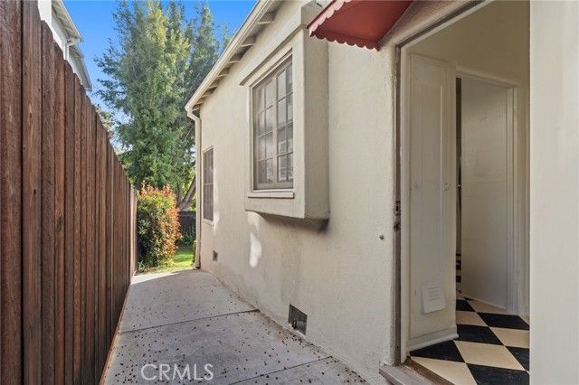 3136 Griffith Park Boulevard, Los Angeles, CA 90027