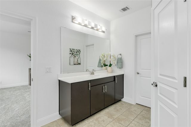 813 Woodson Way, Fort Worth, TX 76036