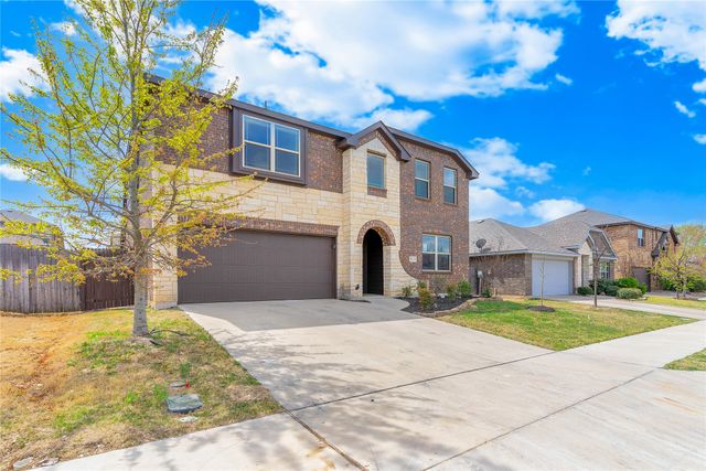 813 Woodson Way, Fort Worth, TX 76036
