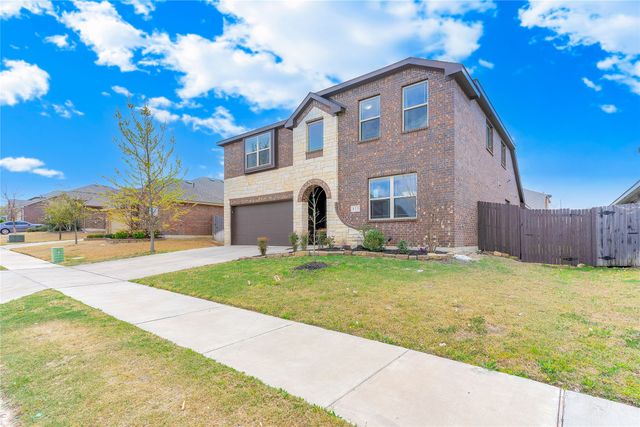 813 Woodson Way, Fort Worth, TX 76036