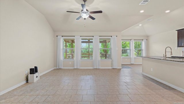 5646 Meadow Sky, New Braunfels, TX 78132