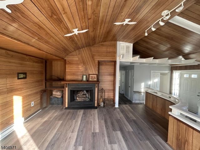 38 W River Styx Rd, Hopatcong Boro, NJ 07843
