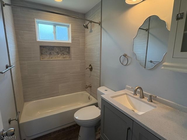 38 W River Styx Rd, Hopatcong Boro, NJ 07843