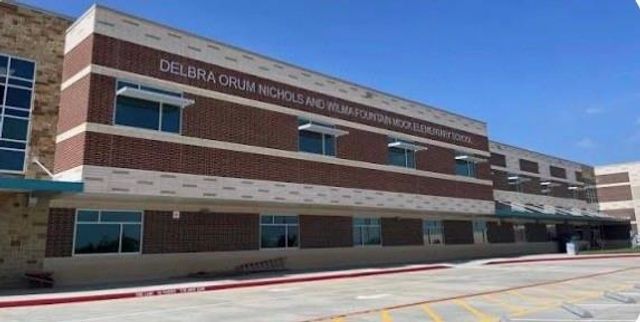 2919 Copper Falls Drive, Iowa Colony, TX 77583