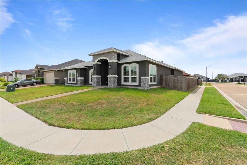 8101 Grand Canyon St, Corpus Christi, TX 78414 — photo 3