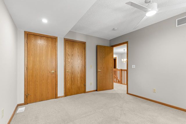 7291 Upper 136th Street W, Apple Valley, MN 55124