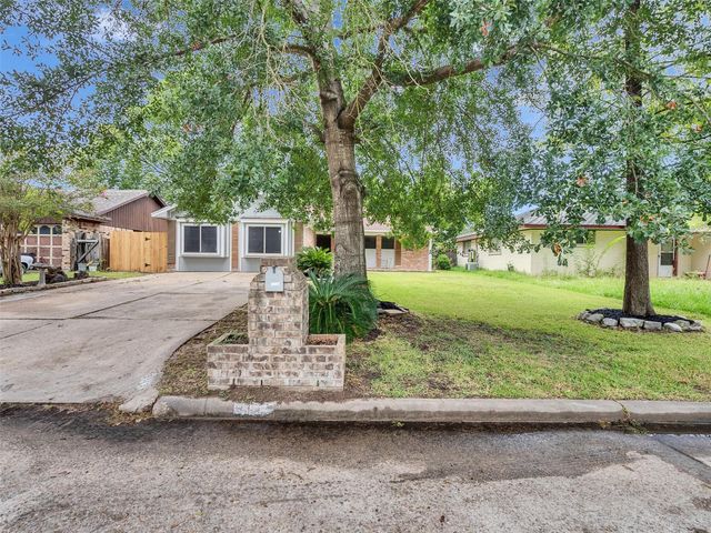 5115 Toho Drive, Houston, TX 77032