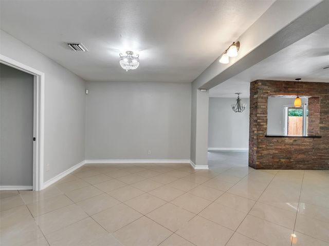 5115 Toho Drive, Houston, TX 77032