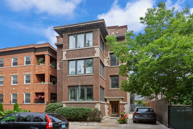 824 W Gunnison Street, Chicago, IL 60640