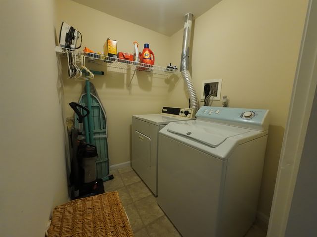 211 W Mitchell Street, Manchester, NH 03103