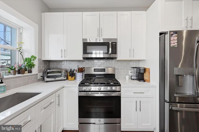 2513 S CLARION ST, Philadelphia, PA 19148