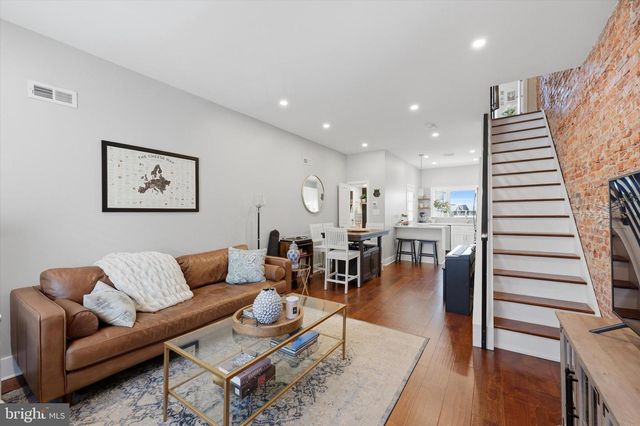2513 S CLARION ST, Philadelphia, PA 19148