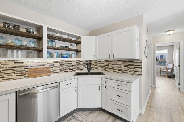 1048 Leroux Road 15, Muskegon, MI 49441