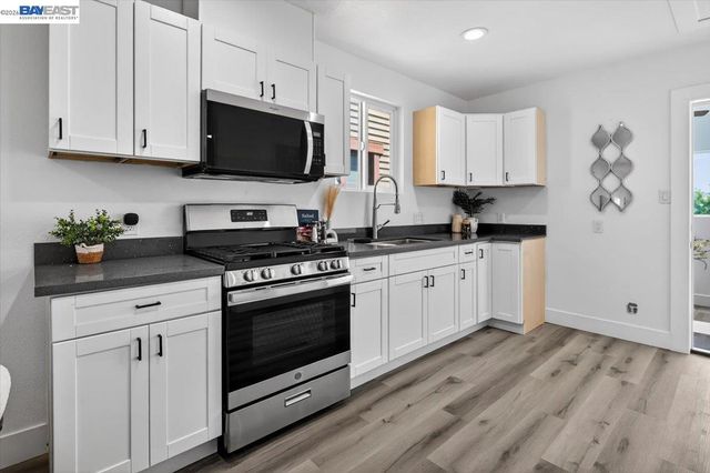 111 Garretson Ave, Rodeo, CA 94572