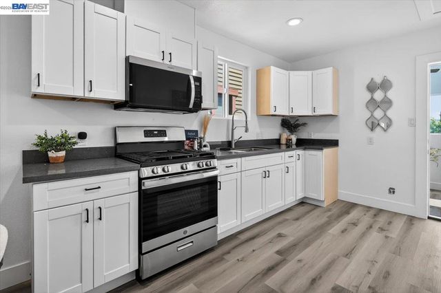 111 Garretson Ave, Rodeo, CA 94572